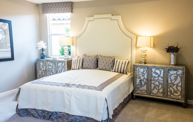 6 Inexpensive Design Ideas to Brighten Your Bedroom