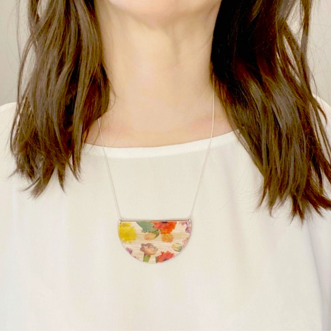 Wood Drop Floral Necklace